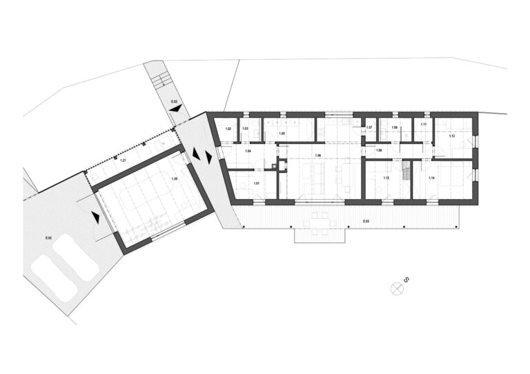 RD Strunkovice : STUDIE : Podorysy : 1. 1.NP